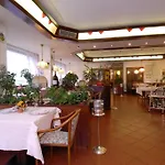 Otel Comtes De Challant Etico Valle D'aosta 3*