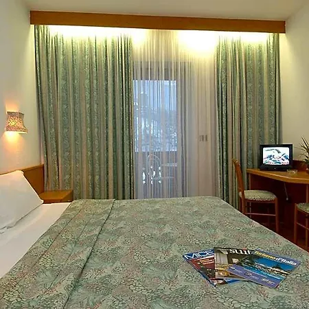 Hotel Comtes De Challant Etico Valle D'aosta Fenis