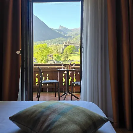 Hotel Comtes De Challant Etico Valle D'aosta 3*