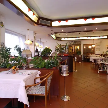 Hotel Comtes De Challant Etico Valle D'aosta 3*