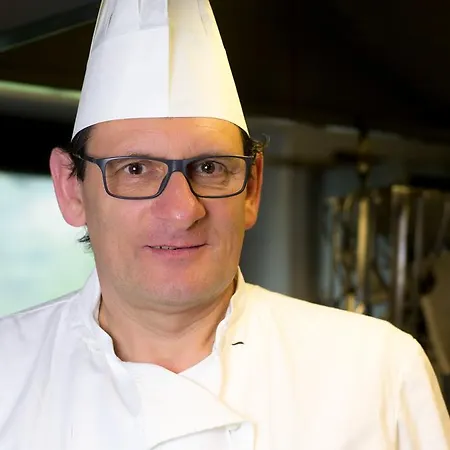 ホテル Comtes De Challant Etico Valle D'aosta フェーニス