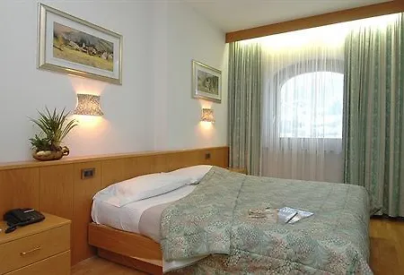 Ξενοδοχείο Comtes De Challant Etico Valle D'aosta 3*