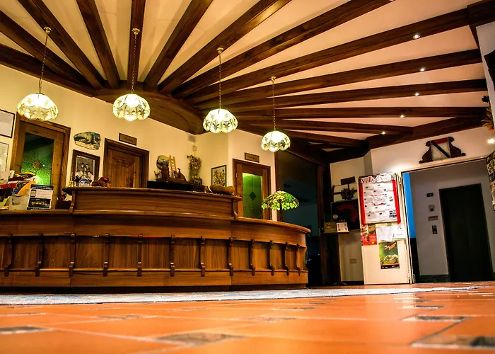 Отель Comtes De Challant Etico Valle D'aosta 3*