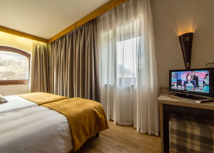 Hotel Comtes De Challant Etico Valle D'aosta 3*