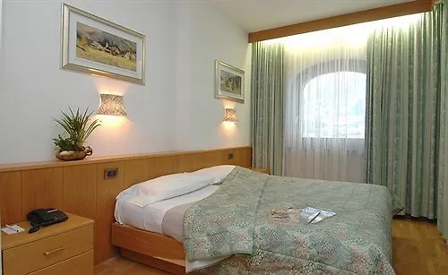 Hotel Comtes De Challant Etico Valle D'aosta 3*